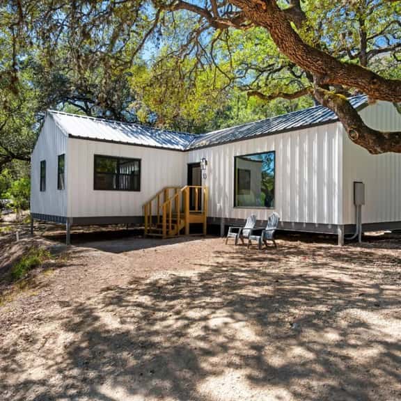 5-Star Cabin | 2 Kings | Guadalupe River | Sleeps 4-6 | Pool + River - Image 1